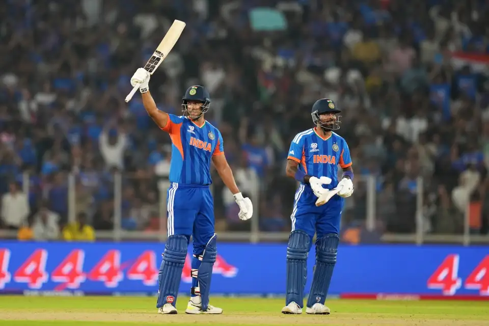 Shivam Dube got to his fifty in the company of Hardik Pandya